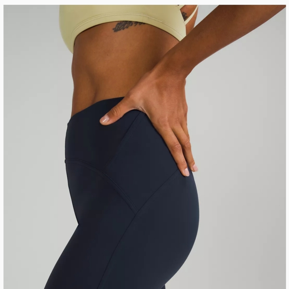 InStill Lululemon High Rise Tight 25"